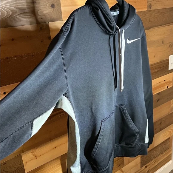 Nike Black and Gray Therma Fit Pullover Hoodie - Picture 5 of 7